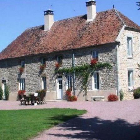 Gite Les Aubues Lormes Exterior foto