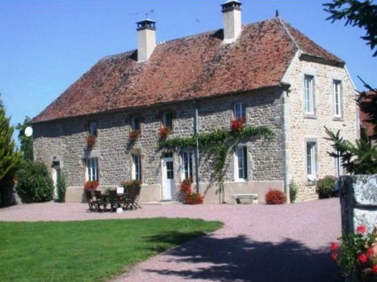 Gite Les Aubues Lormes Exterior foto